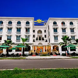 Crown Nguyen Hoang Отель Нячанг